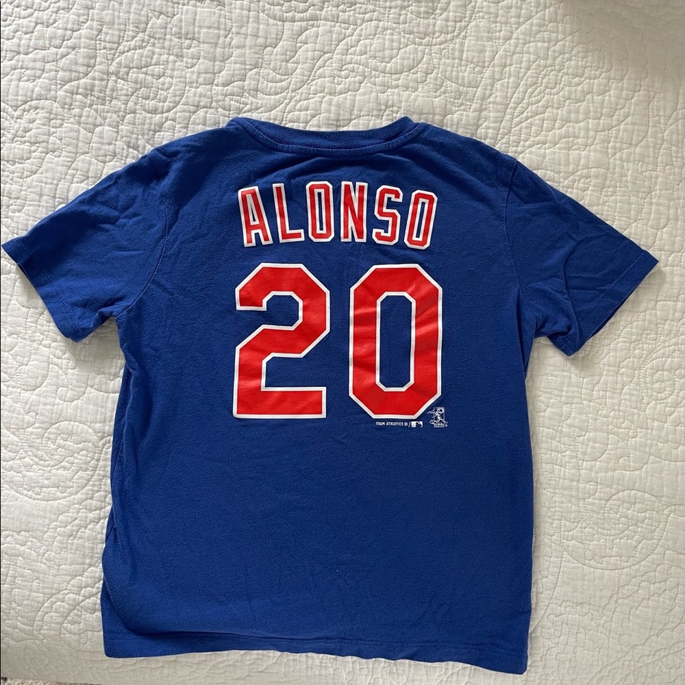 Boys Mets Alonzo tee shirt.